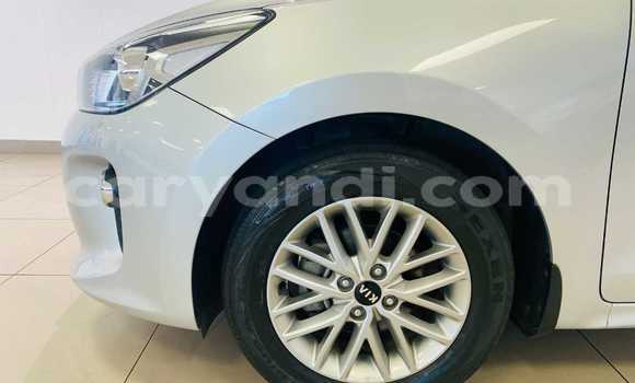 Acheter Occasion Voiture Kia Rio Blanc à Lusaka, Zambie Acheter Occasion Voiture Kia Rio Blanc à Lusaka, Zambie