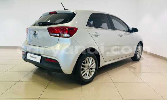 Acheter Occasion Voiture Kia Rio Blanc à Lusaka, Zambie Acheter Occasion Voiture Kia Rio Blanc à Lusaka, Zambie
