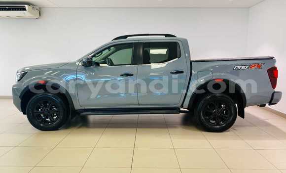 Acheter Occasion Voiture Nissan Navara Gris à Lusaka, Zambie Acheter Occasion Voiture Nissan Navara Gris à Lusaka, Zambie
