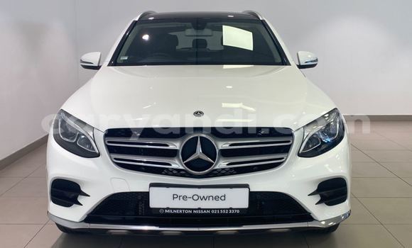 Acheter Occasion Voiture Mercedes‒Benz GLC Blanc à Lusaka, Zambie Acheter Occasion Voiture Mercedes‒Benz GLC Blanc à Lusaka, Zambie