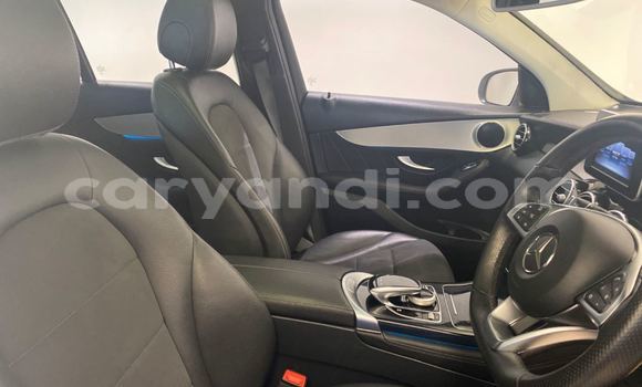 Acheter Occasion Voiture Mercedes‒Benz GLC Blanc à Lusaka, Zambie Acheter Occasion Voiture Mercedes‒Benz GLC Blanc à Lusaka, Zambie