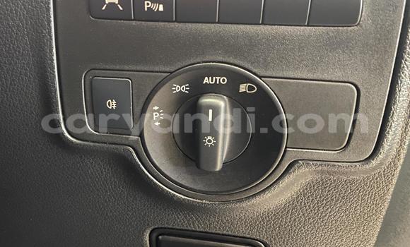 Acheter Occasion Voiture Mercedes‒Benz Vito Gris à Lusaka, Zambie Acheter Occasion Voiture Mercedes‒Benz Vito Gris à Lusaka, Zambie