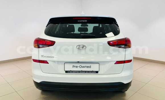Buy Used Hyundai Tucson White Car in Lusaka in Zambia Buy Used Hyundai Tucson White Car in Lusaka in Zambia