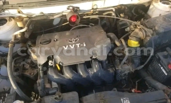 Buy Used Toyota Corolla White Car in Kapiri Mposhi in Central