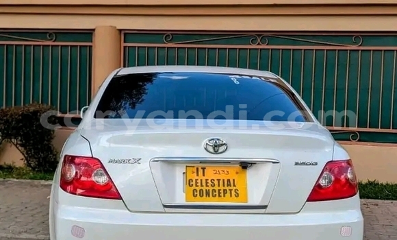 Acheter Occasion Voiture Toyota Mark X Blanc à Lusaka, Zambie