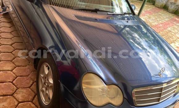Buy Used Mercedes‒Benz C–Class Blue Car in Lusaka in Zambia