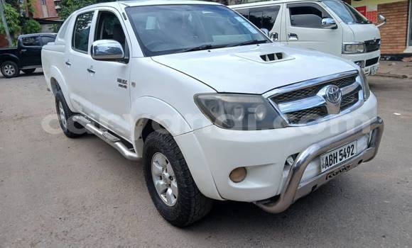 Acheter Occasion Voiture Toyota Hilux Blanc à Lusaka, Zambie