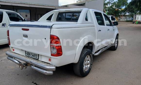 Buy Used Toyota Hilux White Car in Lusaka in Zambia Buy Used Toyota Hilux White Car in Lusaka in Zambia