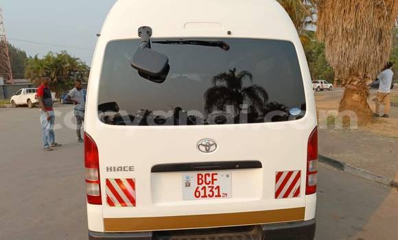 Buy Used Toyota Hiace White Car in Lusaka in Zambia Buy Used Toyota Hiace White Car in Lusaka in Zambia