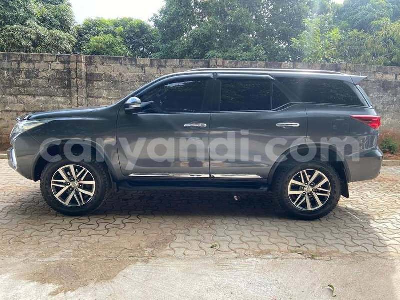 Big with watermark toyota fortuner zambia lusaka 29525