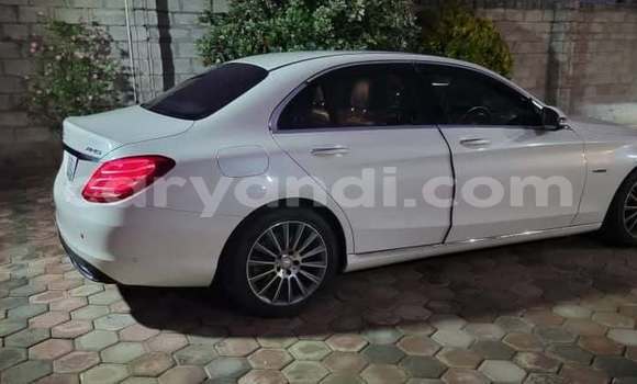 Acheter Occasion Voiture Mercedes-Benz C250 coupe Autre à Lusaka, Zambie Acheter Occasion Voiture Mercedes-Benz C250 coupe Autre à Lusaka, Zambie