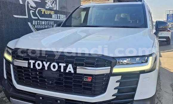 Tenga Tsaru Toyota Land Cruiser Zvimwe Mota in Lusaka in Zambia