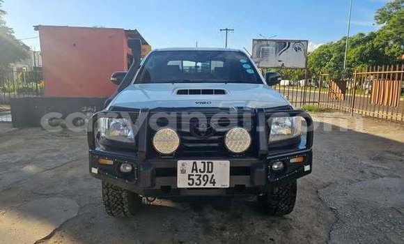 Tenga Tsaru Toyota Hilux Zvimwe Mota in Lusaka in Zambia Tenga Tsaru Toyota Hilux Zvimwe Mota in Lusaka in Zambia