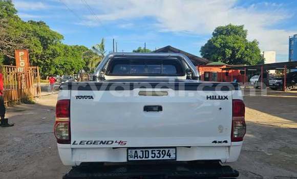 Tenga Tsaru Toyota Hilux Zvimwe Mota in Lusaka in Zambia Tenga Tsaru Toyota Hilux Zvimwe Mota in Lusaka in Zambia
