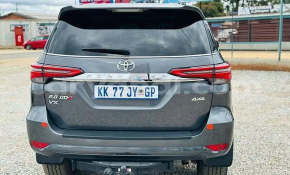 Tenga Tsaru Toyota Fortuner Zvimwe Mota in Lusaka in Zambia Tenga Tsaru Toyota Fortuner Zvimwe Mota in Lusaka in Zambia