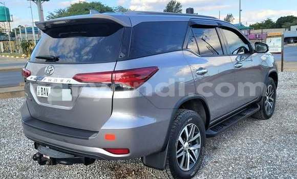 Tenga Tsaru Toyota Fortuner Zvimwe Mota in Lusaka in Zambia Tenga Tsaru Toyota Fortuner Zvimwe Mota in Lusaka in Zambia