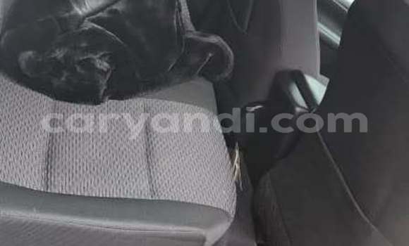 Acheter Occasion Voiture Toyota Hilux Blanc à Lusaka, Zambie Acheter Occasion Voiture Toyota Hilux Blanc à Lusaka, Zambie