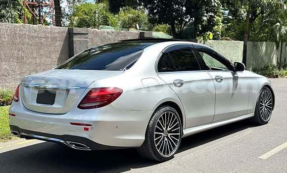 Acheter Occasion Voiture Mercedes‒Benz E–Class Autre à Lusaka, Zambie Acheter Occasion Voiture Mercedes‒Benz E–Class Autre à Lusaka, Zambie