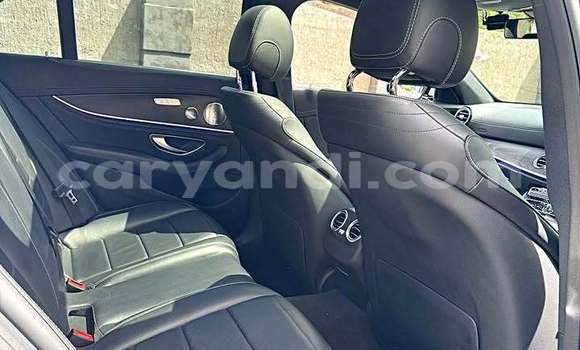 Acheter Occasion Voiture Mercedes‒Benz E–Class Autre à Lusaka, Zambie Acheter Occasion Voiture Mercedes‒Benz E–Class Autre à Lusaka, Zambie