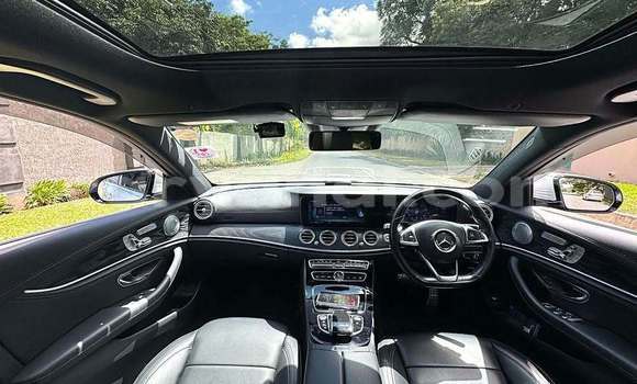Acheter Occasion Voiture Mercedes‒Benz E–Class Autre à Lusaka, Zambie Acheter Occasion Voiture Mercedes‒Benz E–Class Autre à Lusaka, Zambie