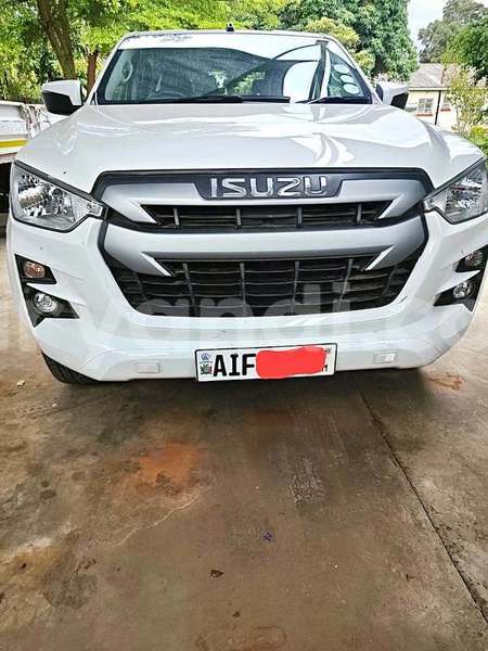 Big with watermark isuzu d max zambia lusaka 29667