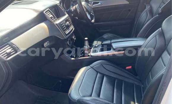 Acheter Occasion Voiture Mercedes‒Benz ML–Class Blanc à Lusaka, Zambie Acheter Occasion Voiture Mercedes‒Benz ML–Class Blanc à Lusaka, Zambie