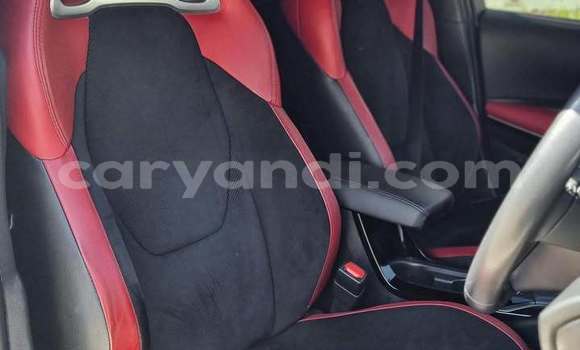 Acheter Occasion Voiture Toyota Corolla Blanc à Lusaka, Zambie Acheter Occasion Voiture Toyota Corolla Blanc à Lusaka, Zambie