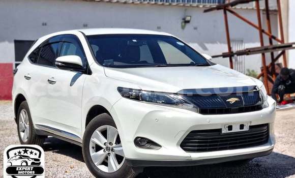 Acheter Occasion Voiture Toyota Harrier Blanc à Lusaka, Zambie