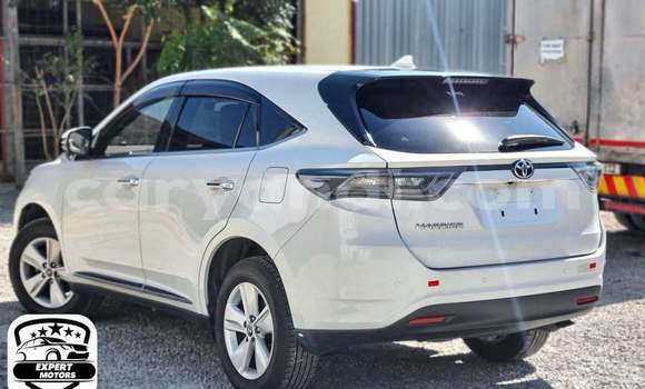 Acheter Occasion Voiture Toyota Harrier Blanc à Lusaka, Zambie Acheter Occasion Voiture Toyota Harrier Blanc à Lusaka, Zambie