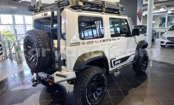 Acheter Occasion Voiture Suzuki Jimny Blanc à Chingola, Zambie Acheter Occasion Voiture Suzuki Jimny Blanc à Chingola, Zambie
