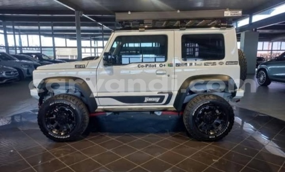 Acheter Occasion Voiture Suzuki Jimny Blanc à Chingola, Zambie Acheter Occasion Voiture Suzuki Jimny Blanc à Chingola, Zambie