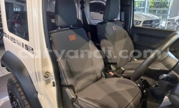 Acheter Occasion Voiture Suzuki Jimny Blanc à Chingola, Zambie Acheter Occasion Voiture Suzuki Jimny Blanc à Chingola, Zambie