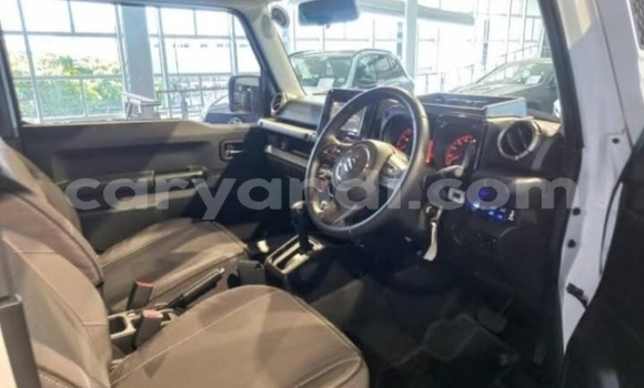 Acheter Occasion Voiture Suzuki Jimny Blanc à Chingola, Zambie Acheter Occasion Voiture Suzuki Jimny Blanc à Chingola, Zambie