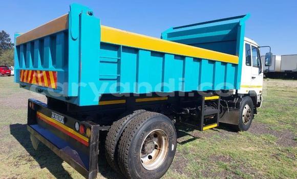 Tenga Tsaru Nissan UD Bhuruu Rori in Chingola in Zambia Tenga Tsaru Nissan UD Bhuruu Rori in Chingola in Zambia