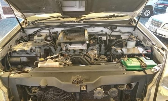 Acheter Occasion Voiture Toyota Land Cruiser Prado Blanc à Lusaka, Zambie Acheter Occasion Voiture Toyota Land Cruiser Prado Blanc à Lusaka, Zambie