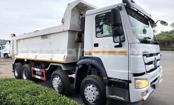 Buy Used Volvo FL White Truck in Lusaka in Zambia Buy Used Volvo FL White Truck in Lusaka in Zambia