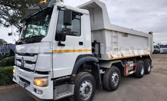Buy Used Volvo FL White Truck in Lusaka in Zambia Buy Used Volvo FL White Truck in Lusaka in Zambia