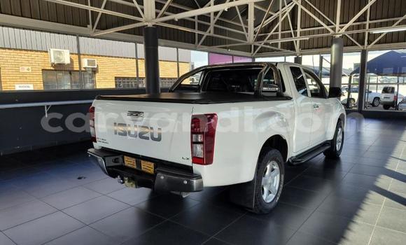 Buy Used Isuzu KB White Car in Lusaka in Zambia Buy Used Isuzu KB White Car in Lusaka in Zambia