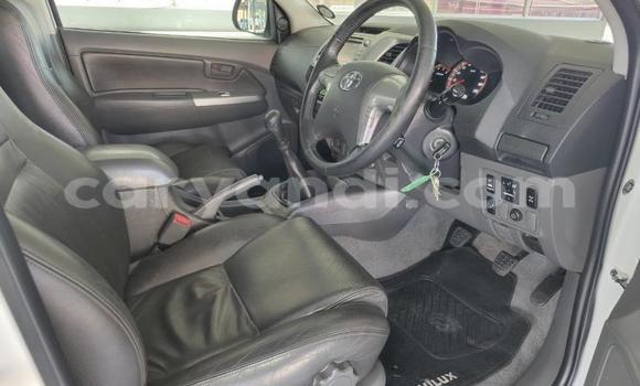 Buy Used Toyota Hilux White Car in Lusaka in Zambia Buy Used Toyota Hilux White Car in Lusaka in Zambia