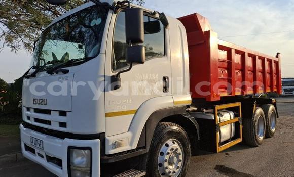 Acheter Occasion Utilitaire Isuzu FTR 850 Rouge à Chingola, Zambie Acheter Occasion Utilitaire Isuzu FTR 850 Rouge à Chingola, Zambie