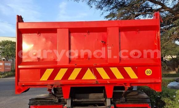 Acheter Occasion Utilitaire Isuzu FTR 850 Rouge à Chingola, Zambie Acheter Occasion Utilitaire Isuzu FTR 850 Rouge à Chingola, Zambie