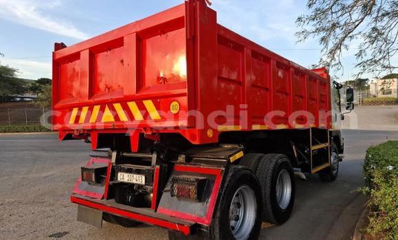 Acheter Occasion Utilitaire Isuzu FTR 850 Rouge à Chingola, Zambie Acheter Occasion Utilitaire Isuzu FTR 850 Rouge à Chingola, Zambie