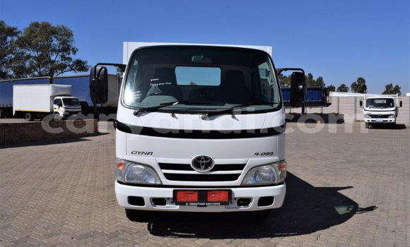 Buy Used Toyota Dyna White Truck in Chingola in Zambia Buy Used Toyota Dyna White Truck in Chingola in Zambia