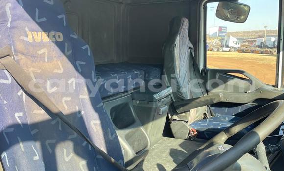 Nunua Ilio tumika Iveco CURSOR Nyeupe Lori ndani ya Lusaka nchini Zambia Nunua Ilio tumika Iveco CURSOR Nyeupe Lori ndani ya Lusaka nchini Zambia