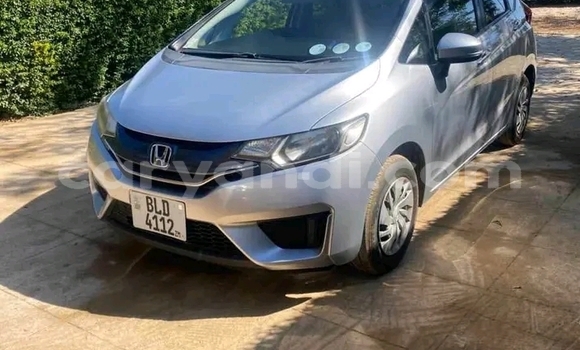 Buy Used Honda FIT Silver Car in Import - Dubai in Zambia Buy Used Honda FIT Silver Car in Import - Dubai in Zambia