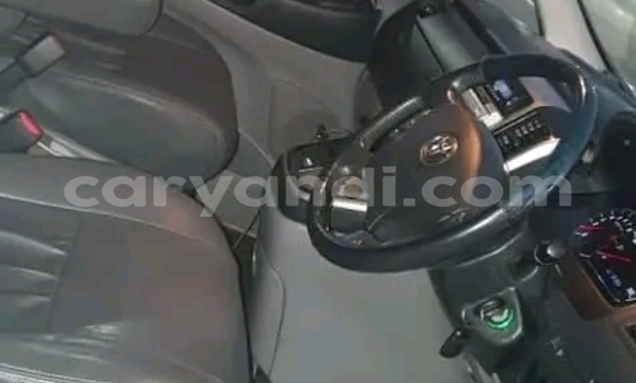 Nunua Ilio tumika Toyota Alphard Nyeupe Gari ndani ya Kafue nchini Lusaka
