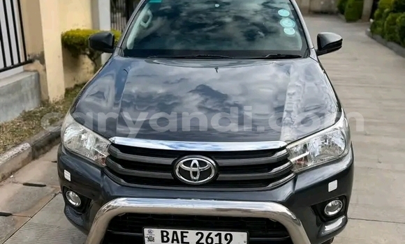 Nunua Ilio tumika Toyota Hilux Nyeusi Gari ndani ya Kalulushi nchini Copperbelt