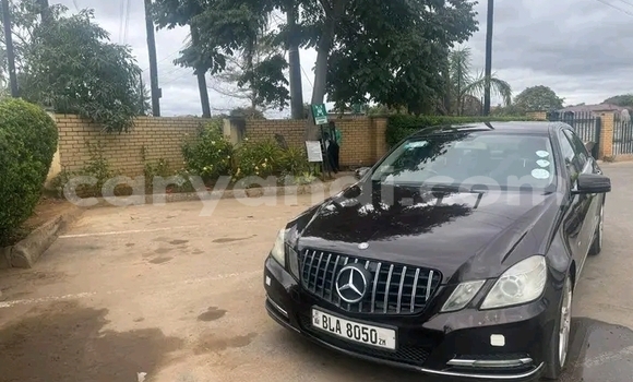 Buy Used Mercedes-Benz E200 Black Car in Import - Dubai in Zambia Buy Used Mercedes-Benz E200 Black Car in Import - Dubai in Zambia