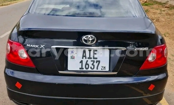 Tenga Tsaru Toyota Mark X Nhema Mota in Choma in Southern Tenga Tsaru Toyota Mark X Nhema Mota in Choma in Southern