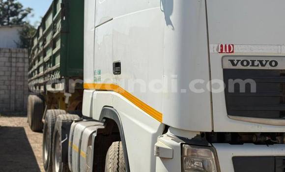 Buy Used Volvo FL White Truck in Lusaka in Zambia Buy Used Volvo FL White Truck in Lusaka in Zambia